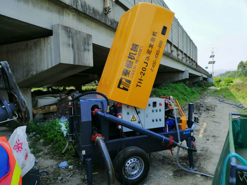 沈海高速公路K1782+590金宕大桥福向桥台维修注浆！